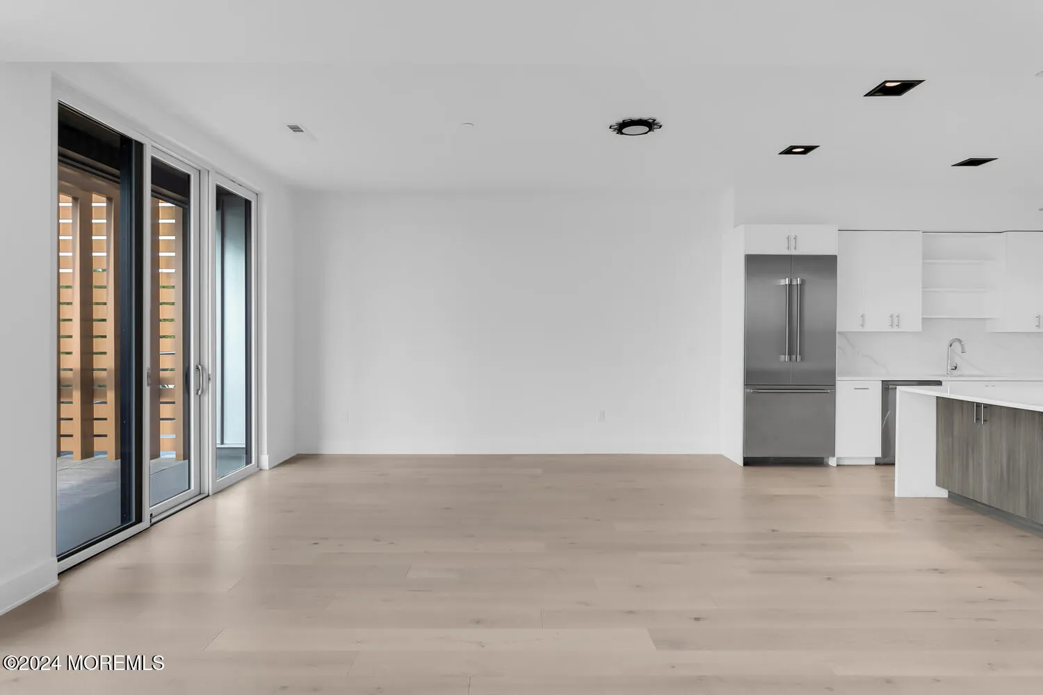 Red Bank, New Jersey 07701, United States, 2 Bedrooms Bedrooms, ,3 BathroomsBathrooms,Residential,Active,35100