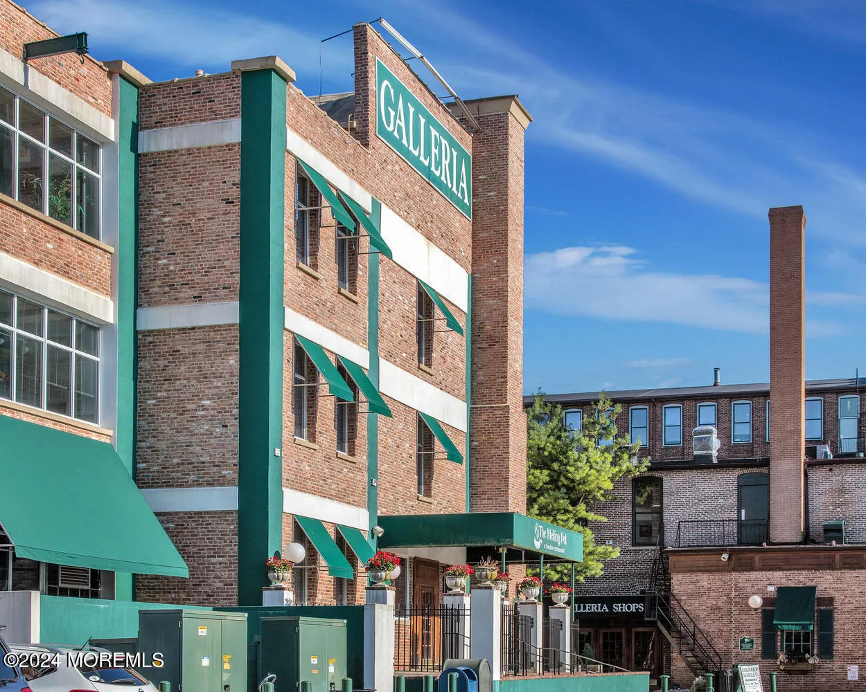 Red Bank, New Jersey 07701, United States, 2 Bedrooms Bedrooms, ,3 BathroomsBathrooms,Residential,Active,35100