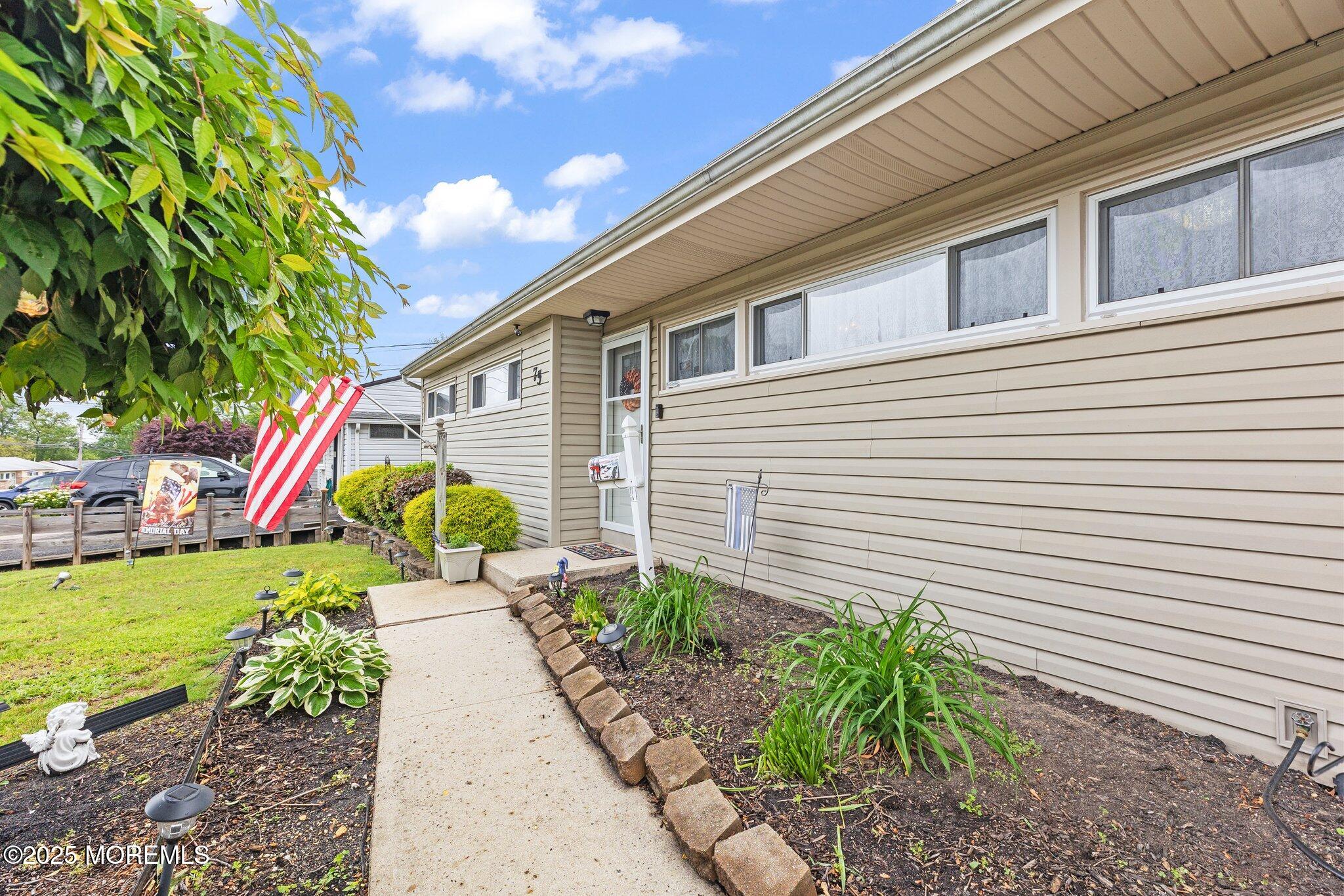 75 Princeton Road, Parlin, New Jersey image 4