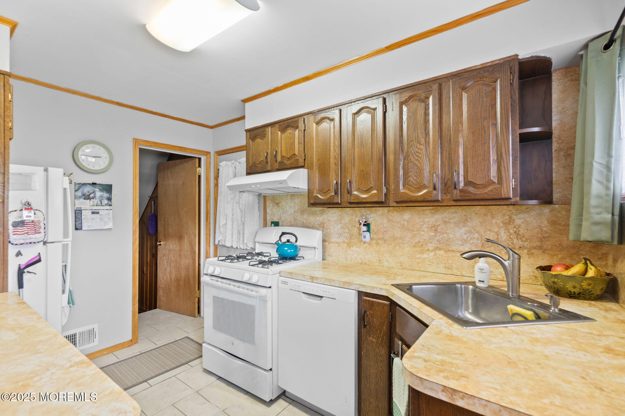 75 Princeton Road, Parlin, New Jersey image 9