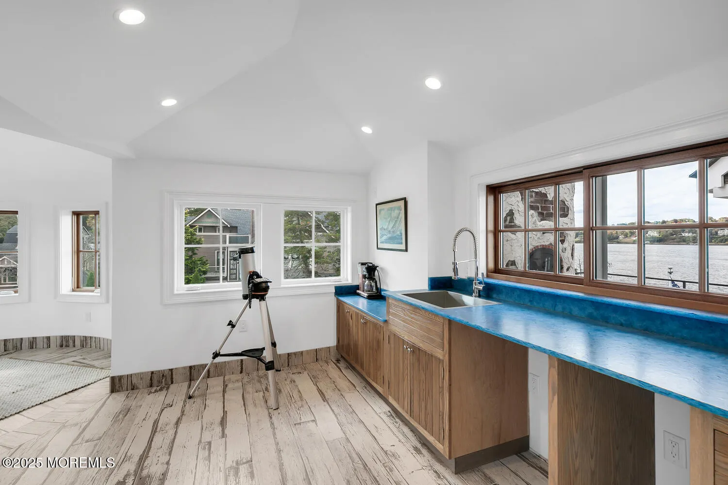 Rumson, New Jersey 07760, United States, 7 Bedrooms Bedrooms, ,7 BathroomsBathrooms,Residential,Active,241801