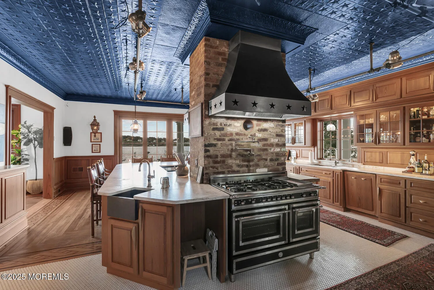 Rumson, New Jersey 07760, United States, 7 Bedrooms Bedrooms, ,7 BathroomsBathrooms,Residential,Active,241801