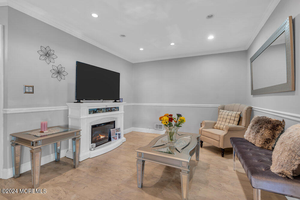 29 Valley Vale Drive, Old Bridge, New Jersey image 31