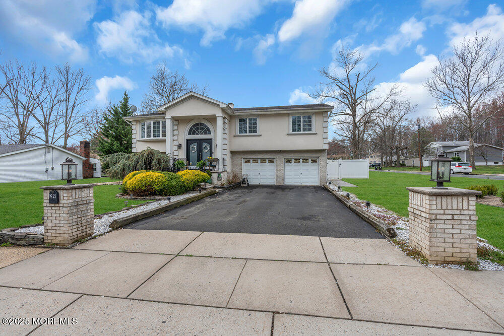 29 Valley Vale Drive, Old Bridge, New Jersey image 1