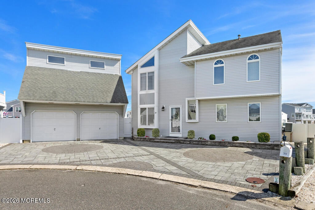 39 Merle Drive