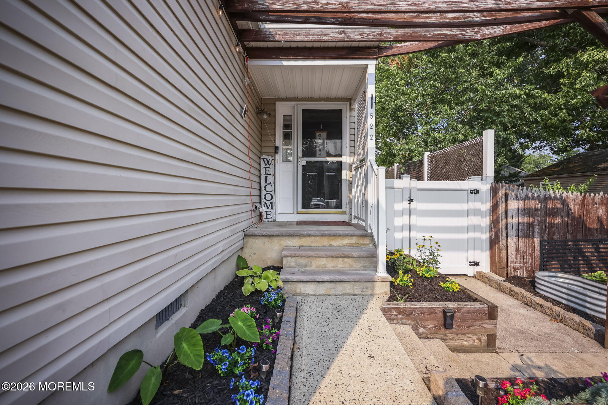 522 Center Street