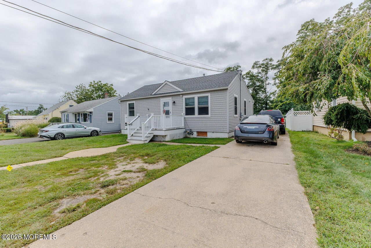 217 W Sylvania Avenue