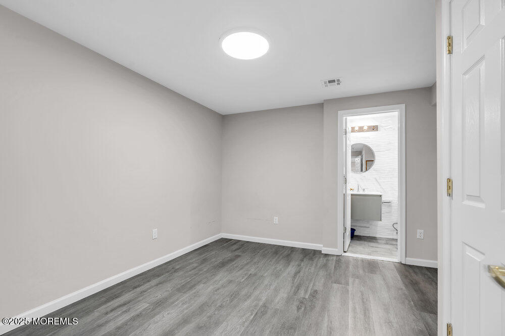 8 Round Valley Court, Lakewood, New Jersey image 42
