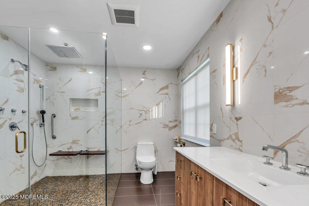 8 Round Valley Court, Lakewood, New Jersey image 28