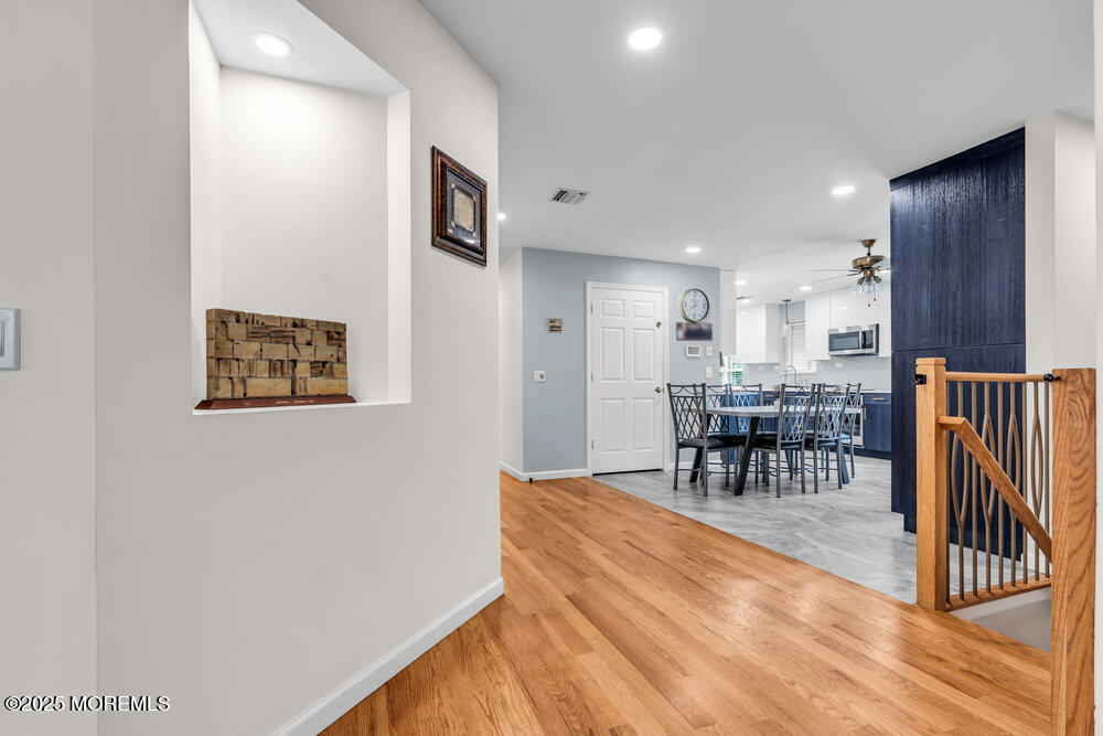 8 Round Valley Court, Lakewood, New Jersey image 11