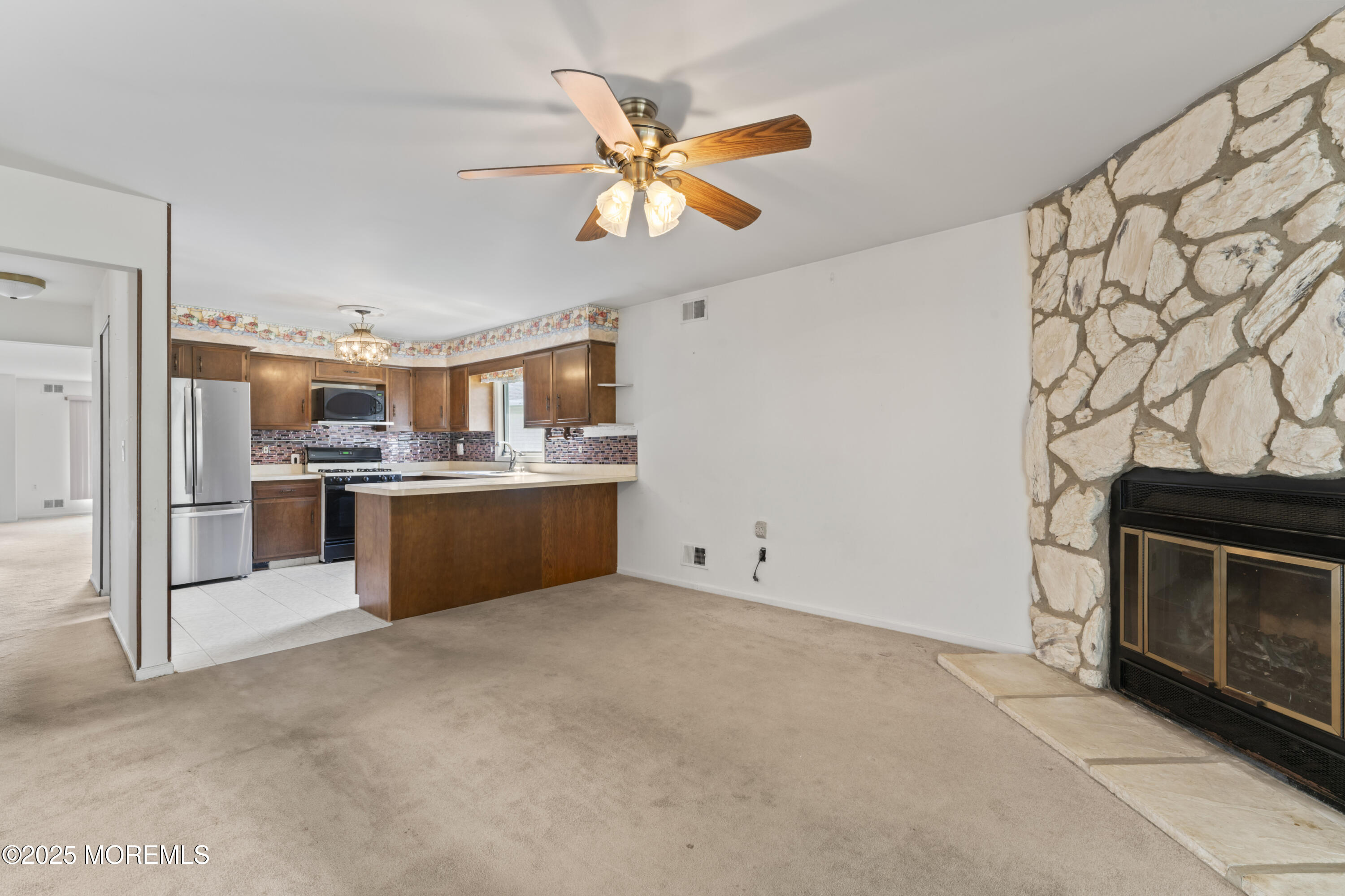 93 Greenbriar Boulevard, Brick, New Jersey image 8