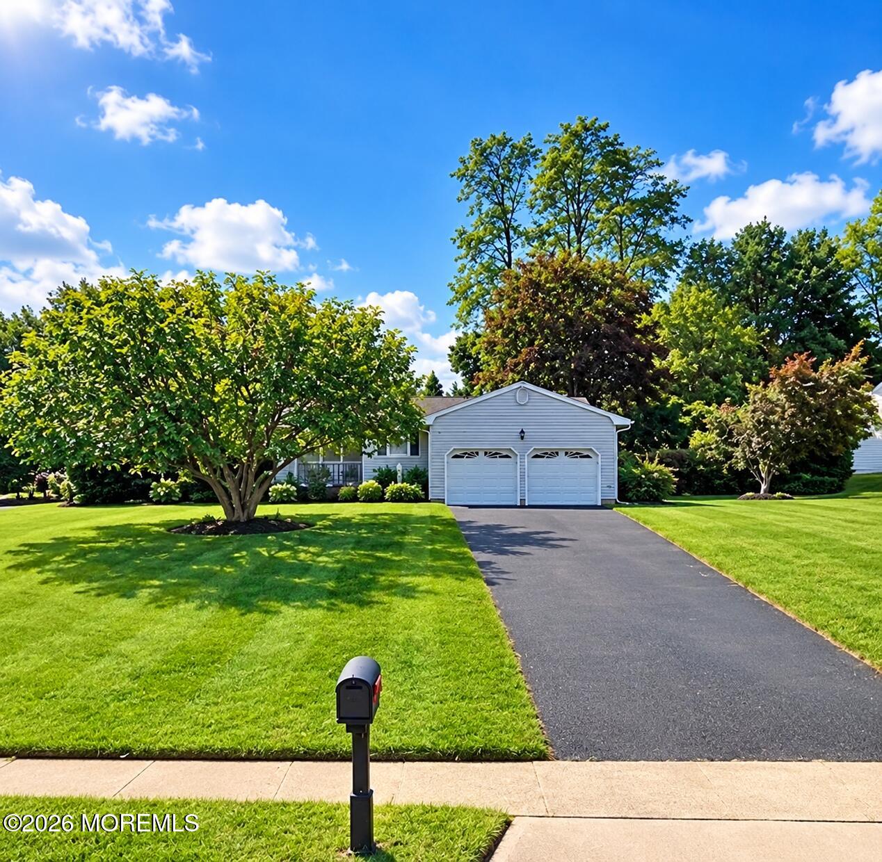 42 Hidden Stream Road