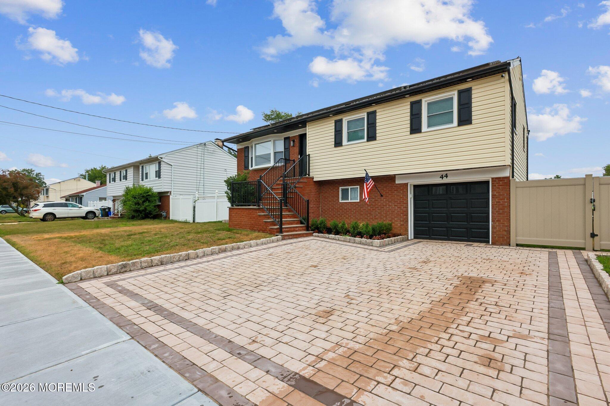 44 Shirley Boulevard
