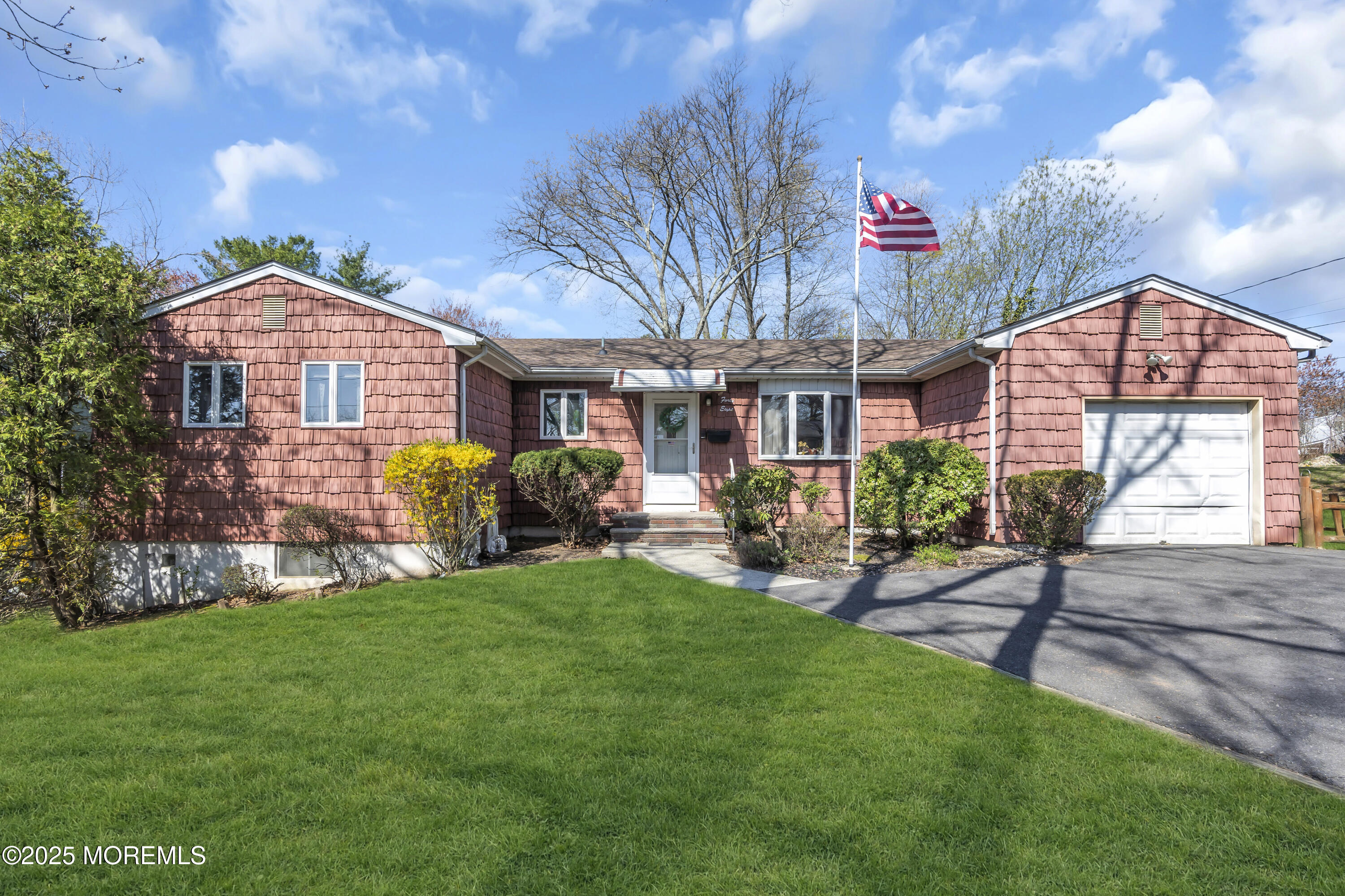 48 Bradford Road, East Brunswick, New Jersey image 1