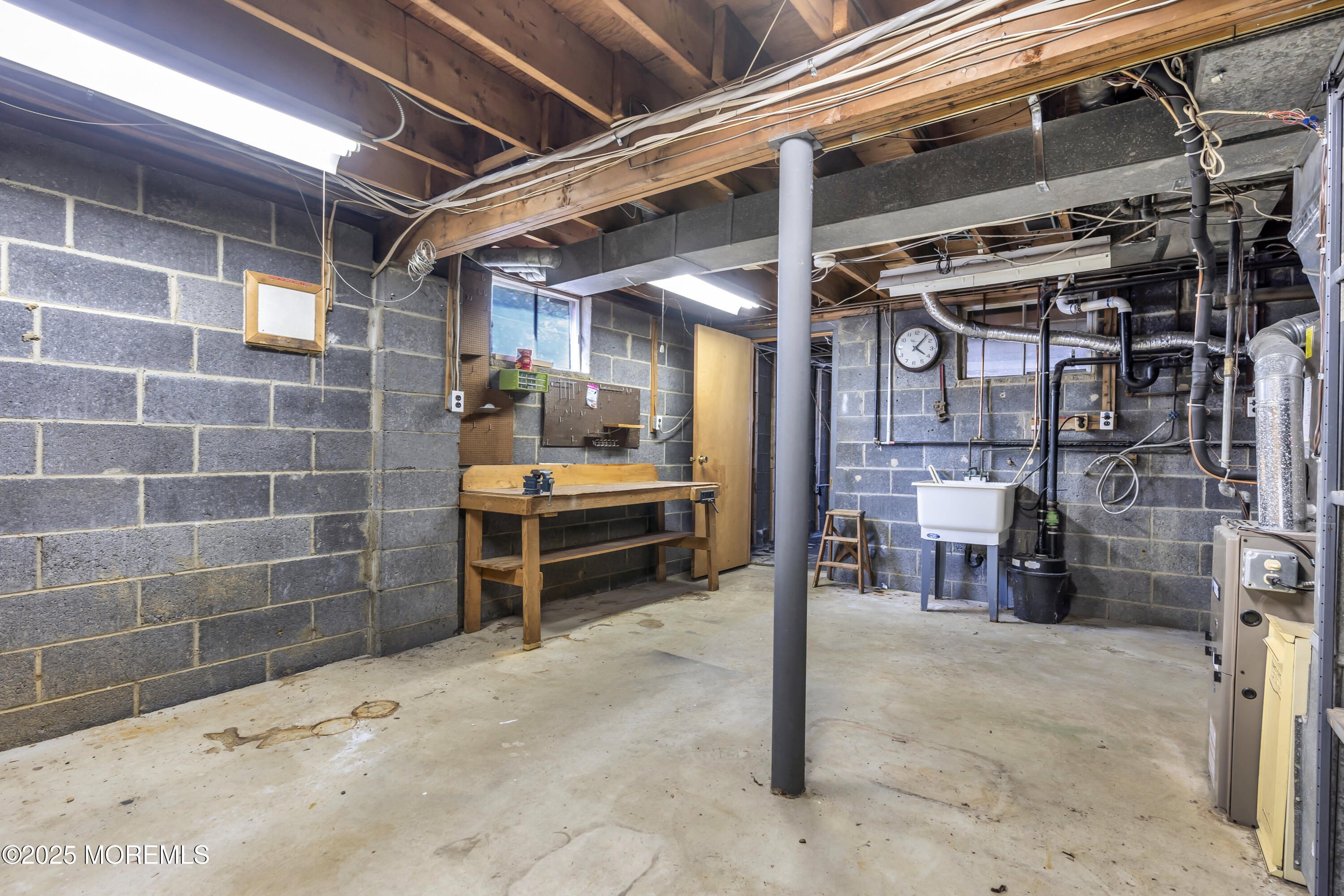 48 Bradford Road, East Brunswick, New Jersey image 27
