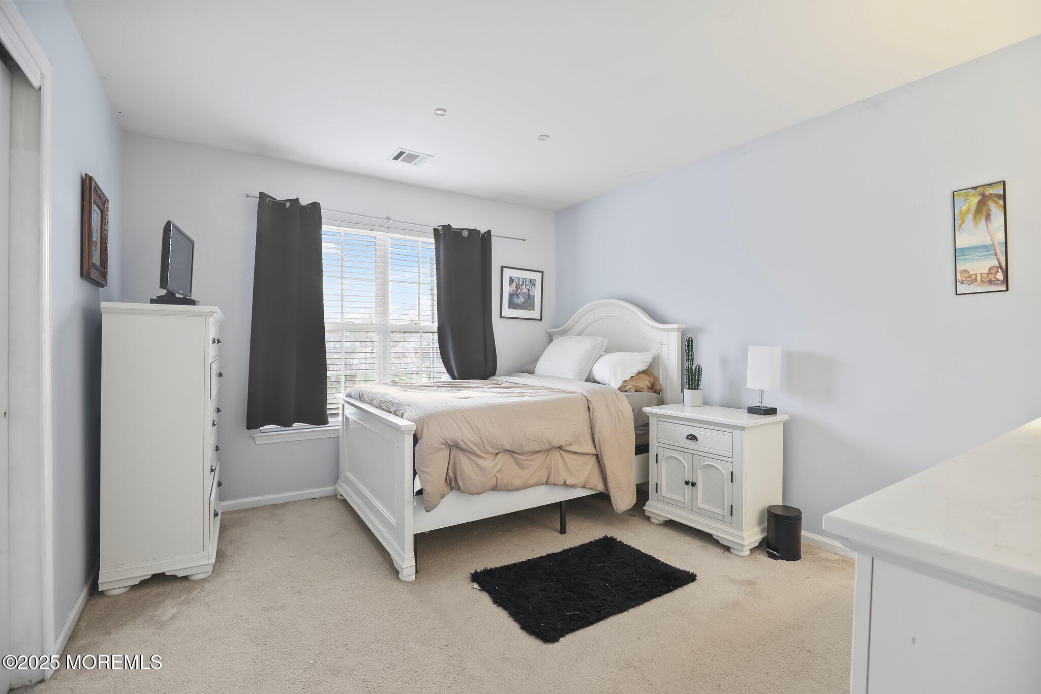 2 Tuscarora Circle, Old Bridge, New Jersey image 32