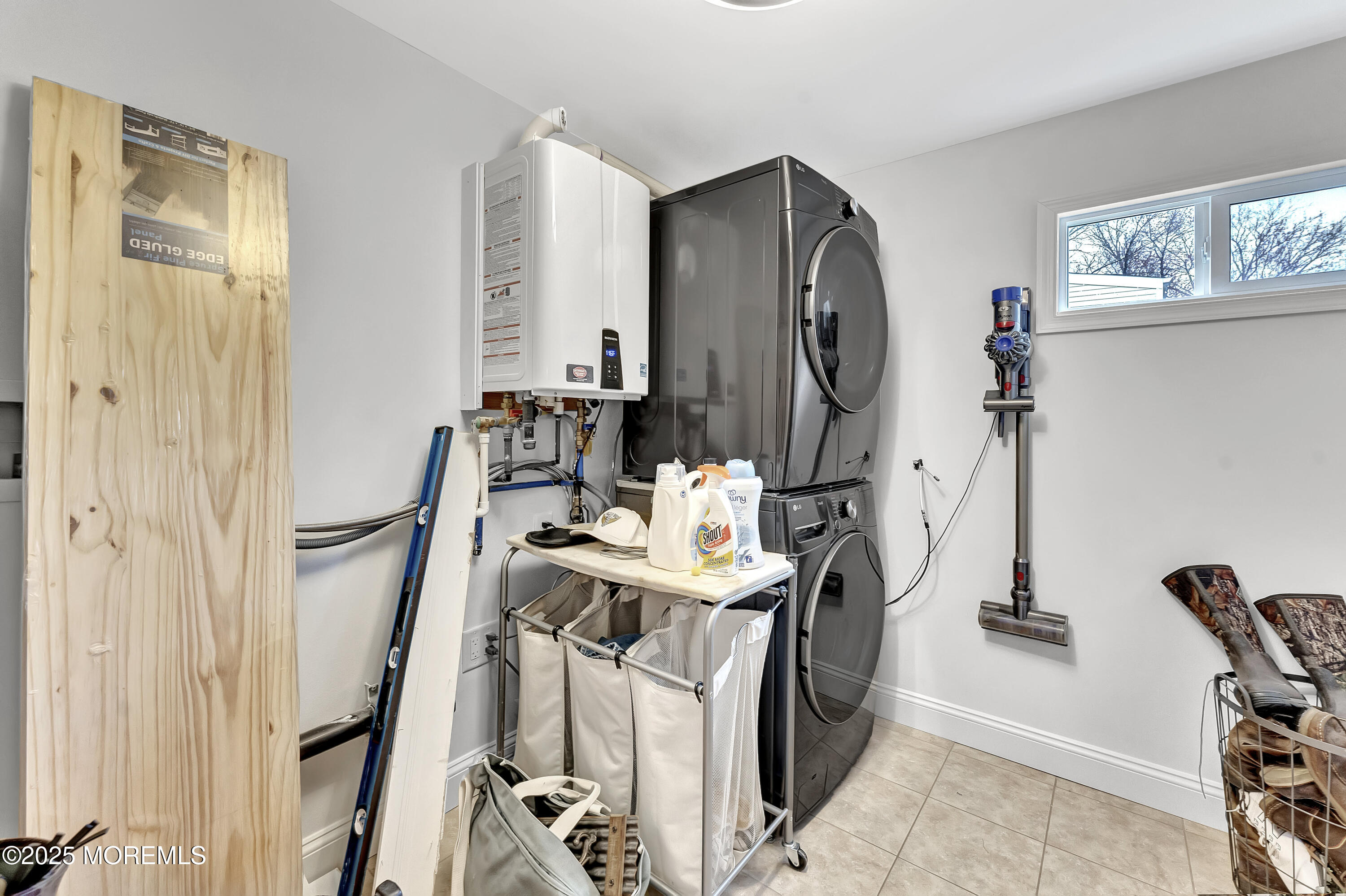 73 Swartzel Drive, Middletown, New Jersey image 9