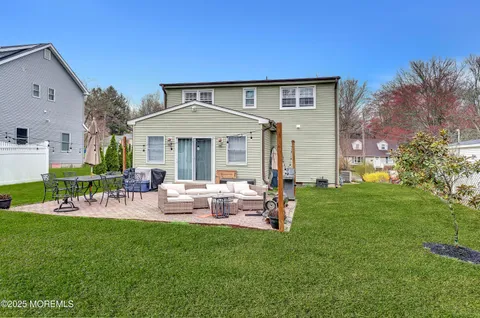 MLS: 22510509