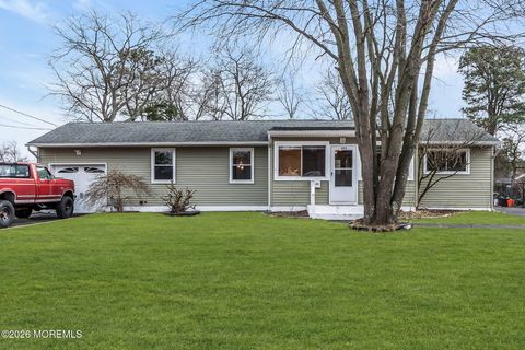 Photo of 252 Ashwood Drive, Brick, NJ 08723 (MLS # 22601744)