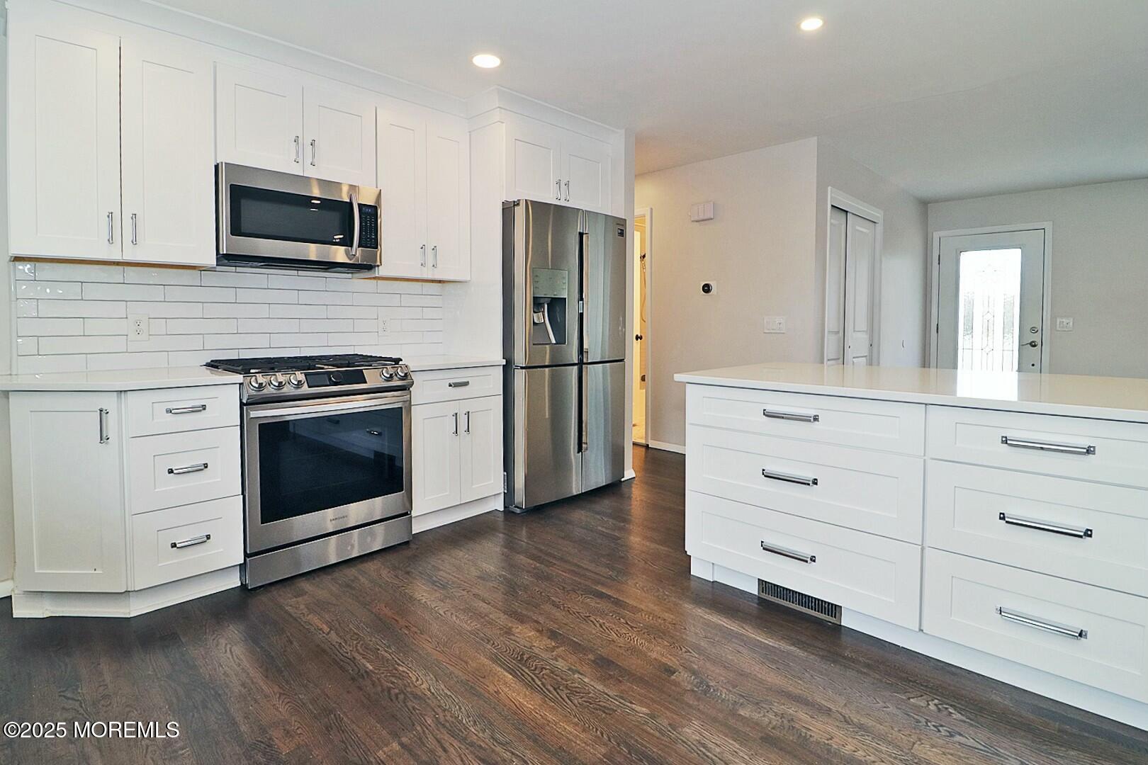 22 Woodland Road, Bayville, New Jersey image 10