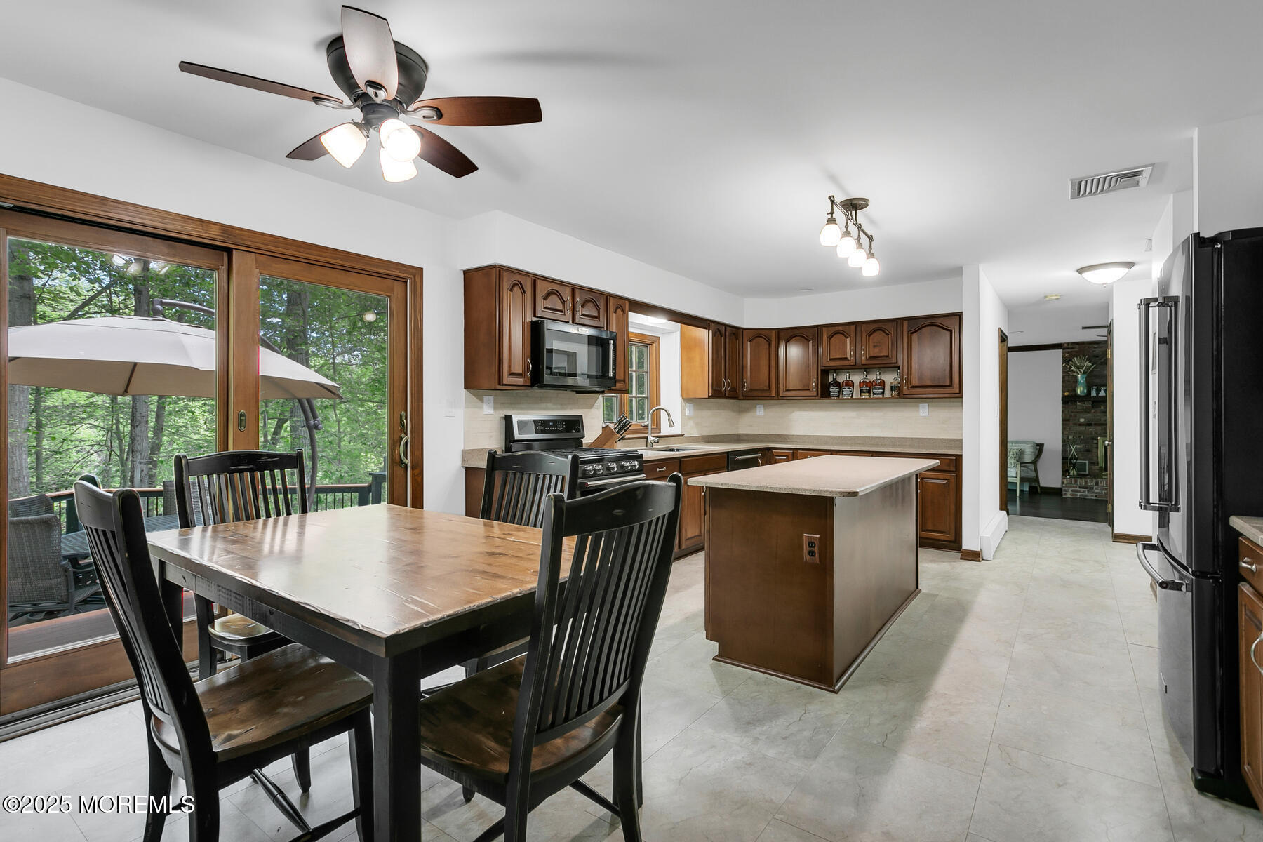 112 Deer Path Lane, Freehold, New Jersey image 20