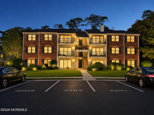 341 DANBURY LN, EAST BRUNSWICK, NJ 08816 - Image 7b01d9a07fbb2e41341bbd2cb4d872c5/2842606094