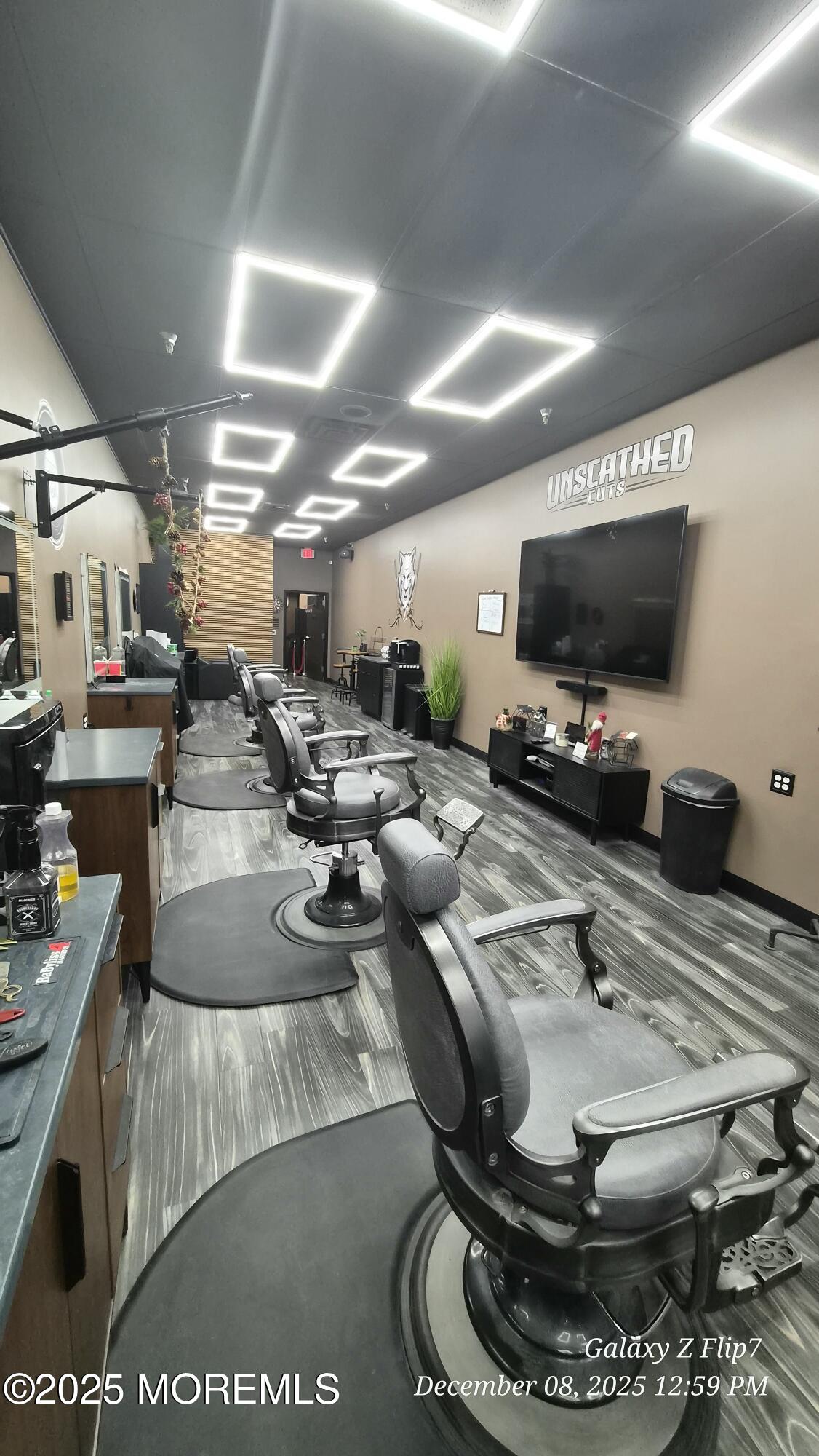 990 Cedarbridge Avenue Ste 10