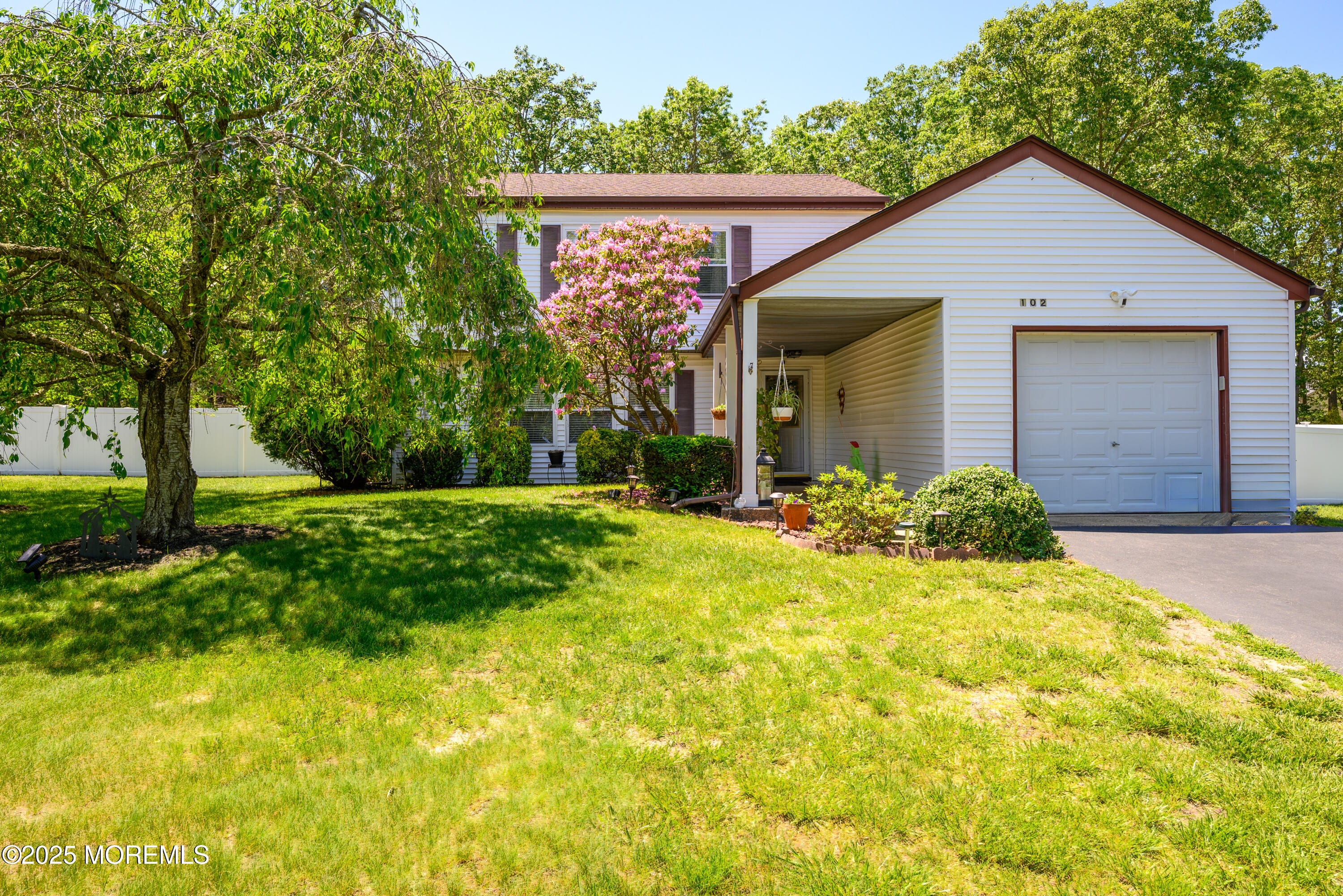 102 Buckingham Drive, Jackson, New Jersey image 2