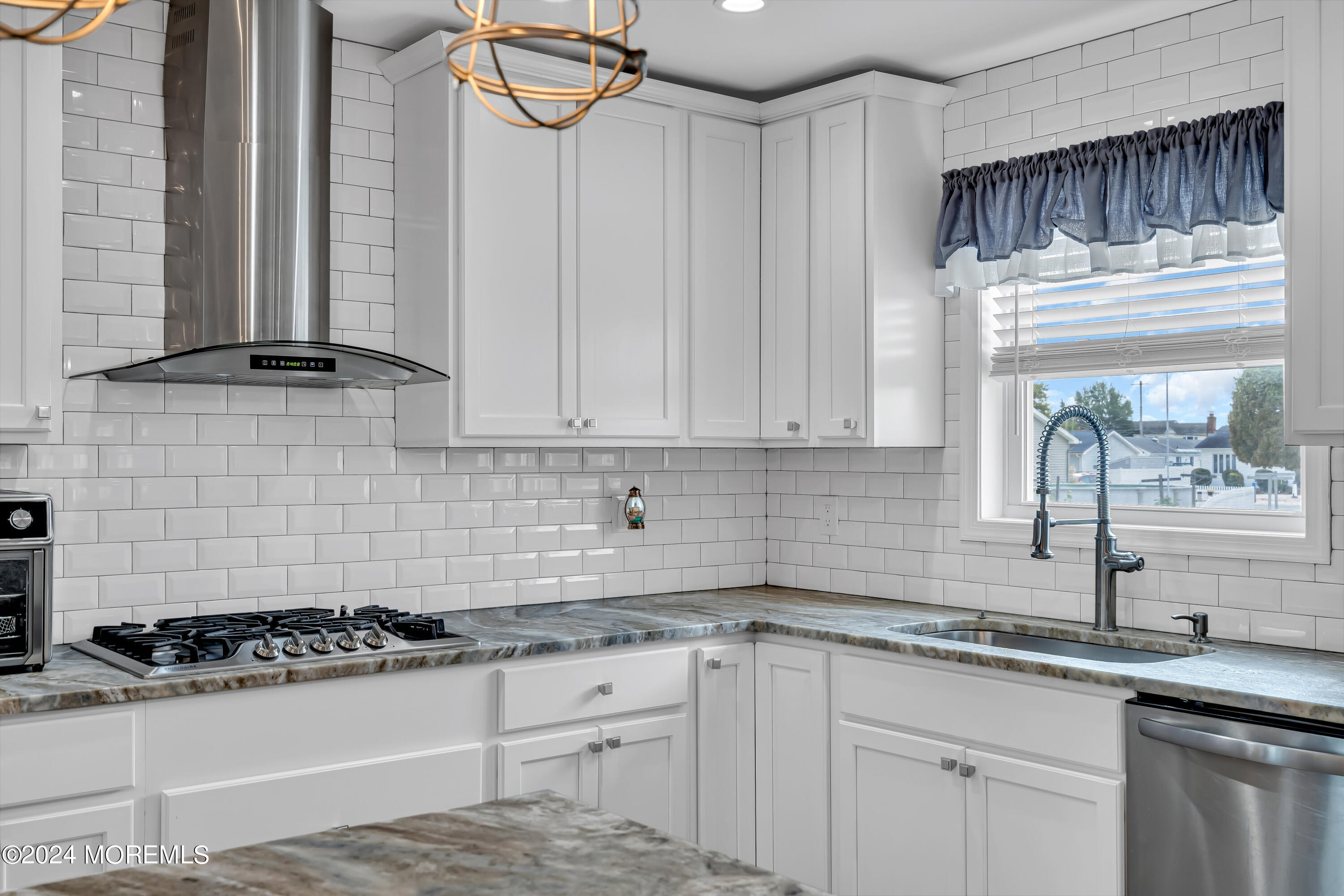 23 Charles Boulevard, Manahawkin, New Jersey image 10