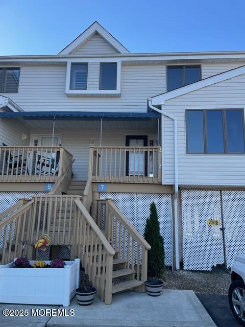 7 W Playhouse Drive 17