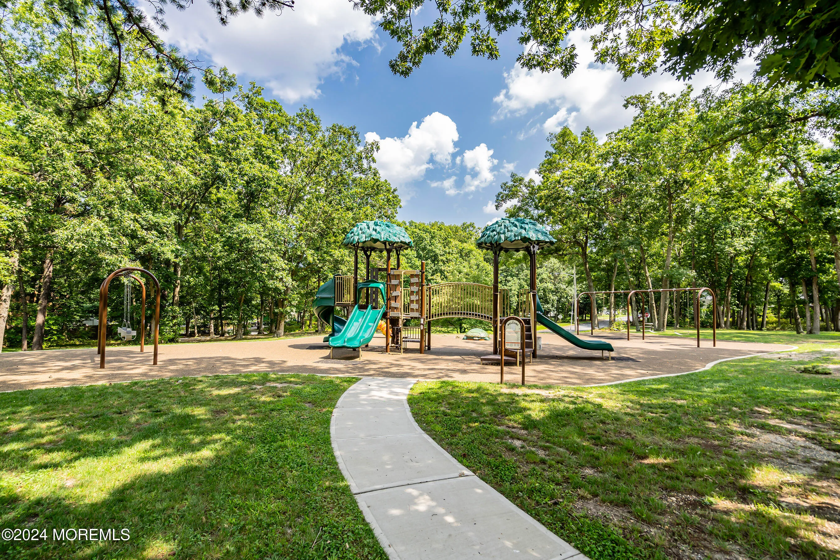 Manchester, New Jersey 08759, United States, 4 Bedrooms Bedrooms, ,3 BathroomsBathrooms,Residential,Active,4479