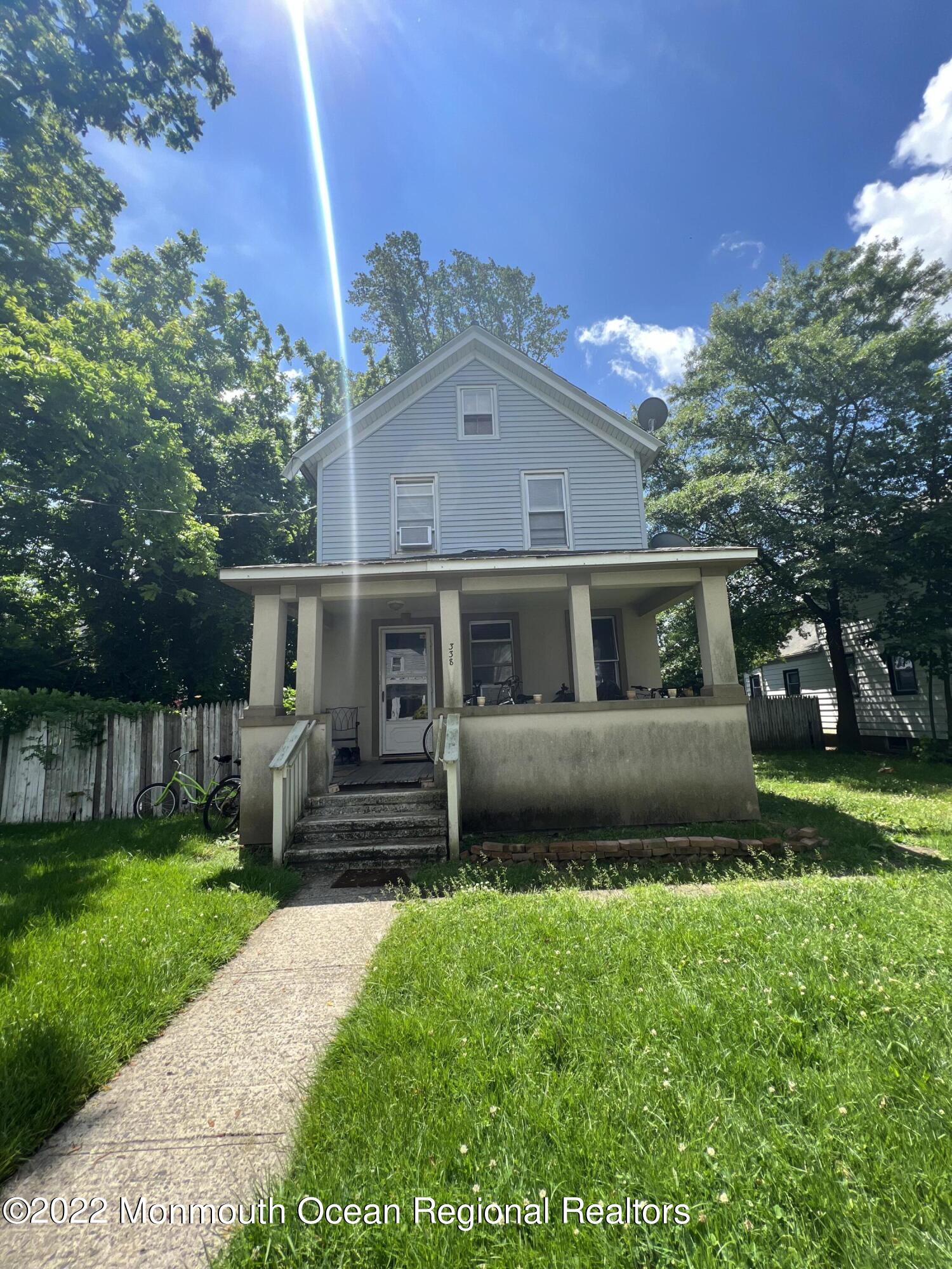338 E Warburton Place, Long Branch, New Jersey image 2
