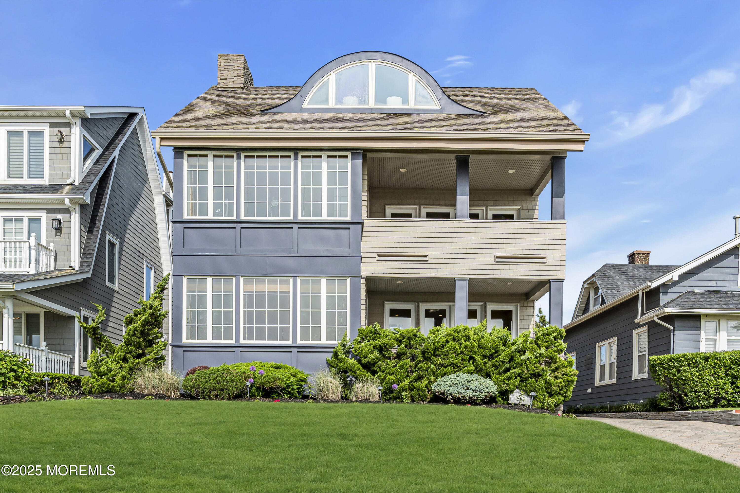 2009 Ocean Avenue