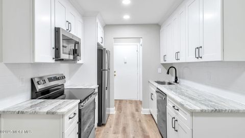 Condo For Sale - 204 Covered Bridge Boulevard #K<br/> Manalapan, NJ 07726