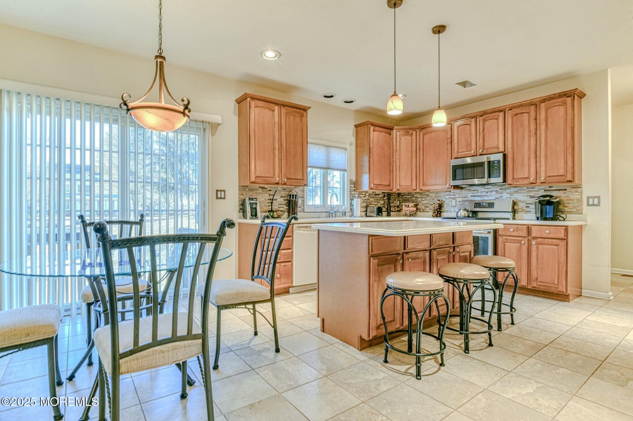 2 Kristen Court, Franklin, New Jersey image 12