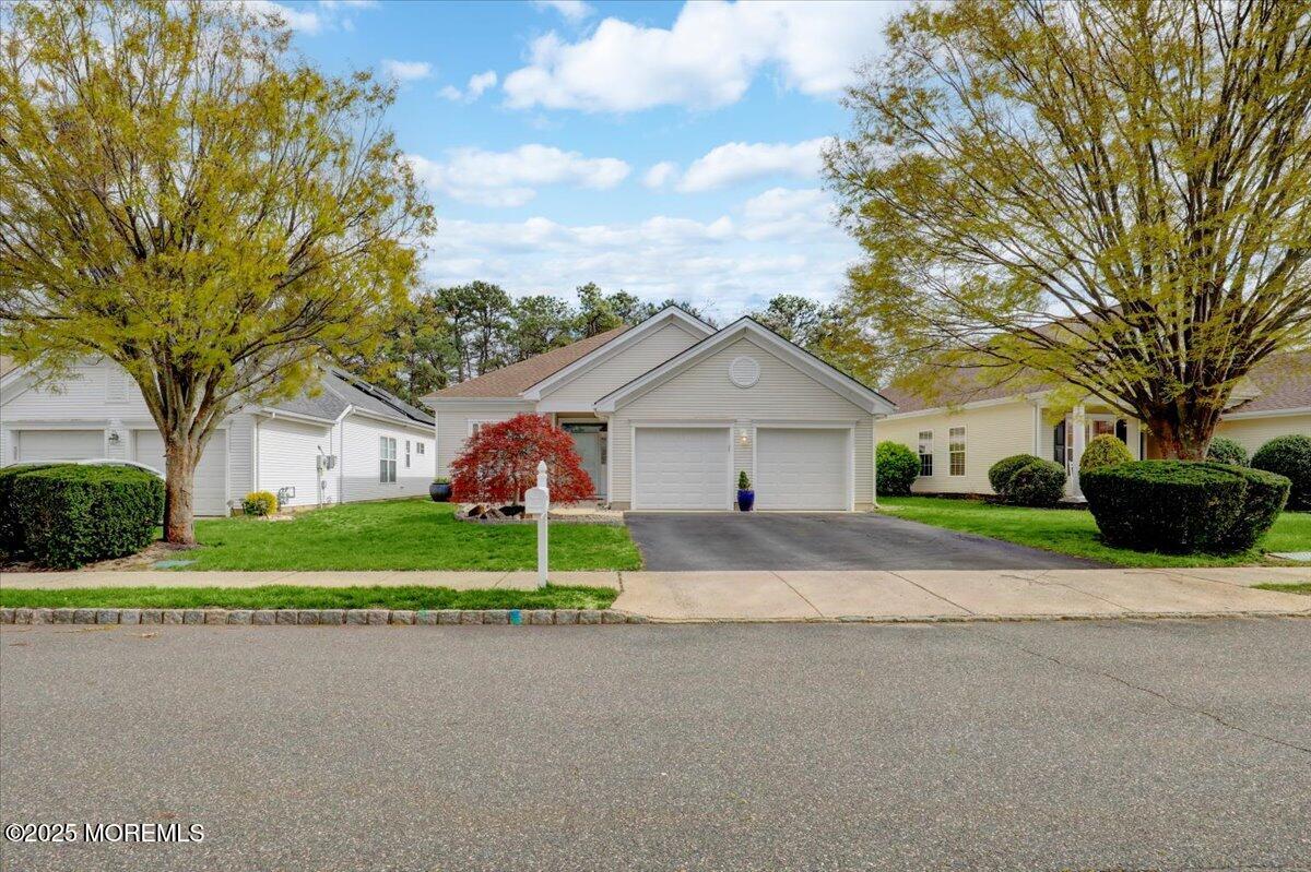18 Greensprings Drive, Lakewood, New Jersey image 4