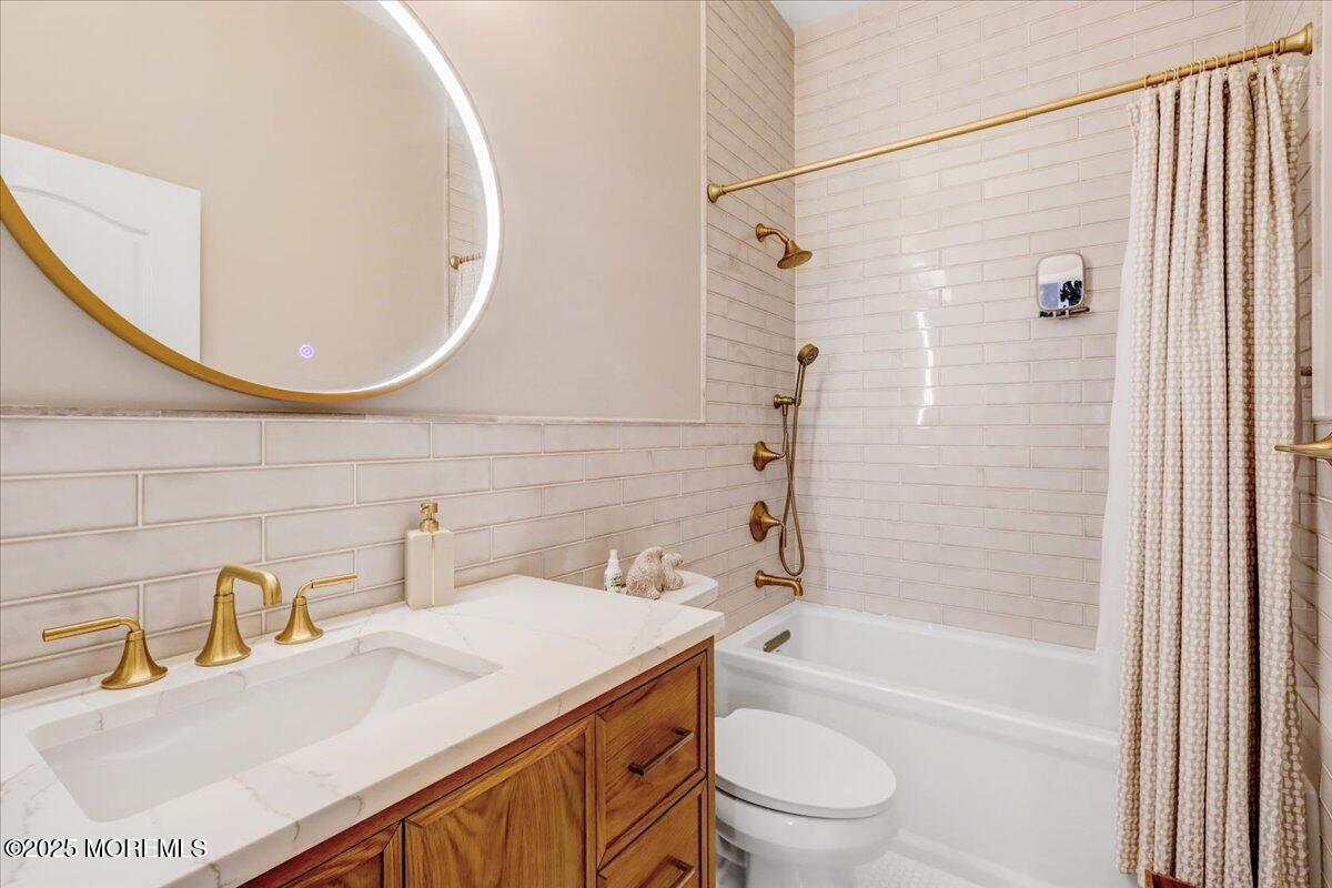 18 Greensprings Drive, Lakewood, New Jersey image 31