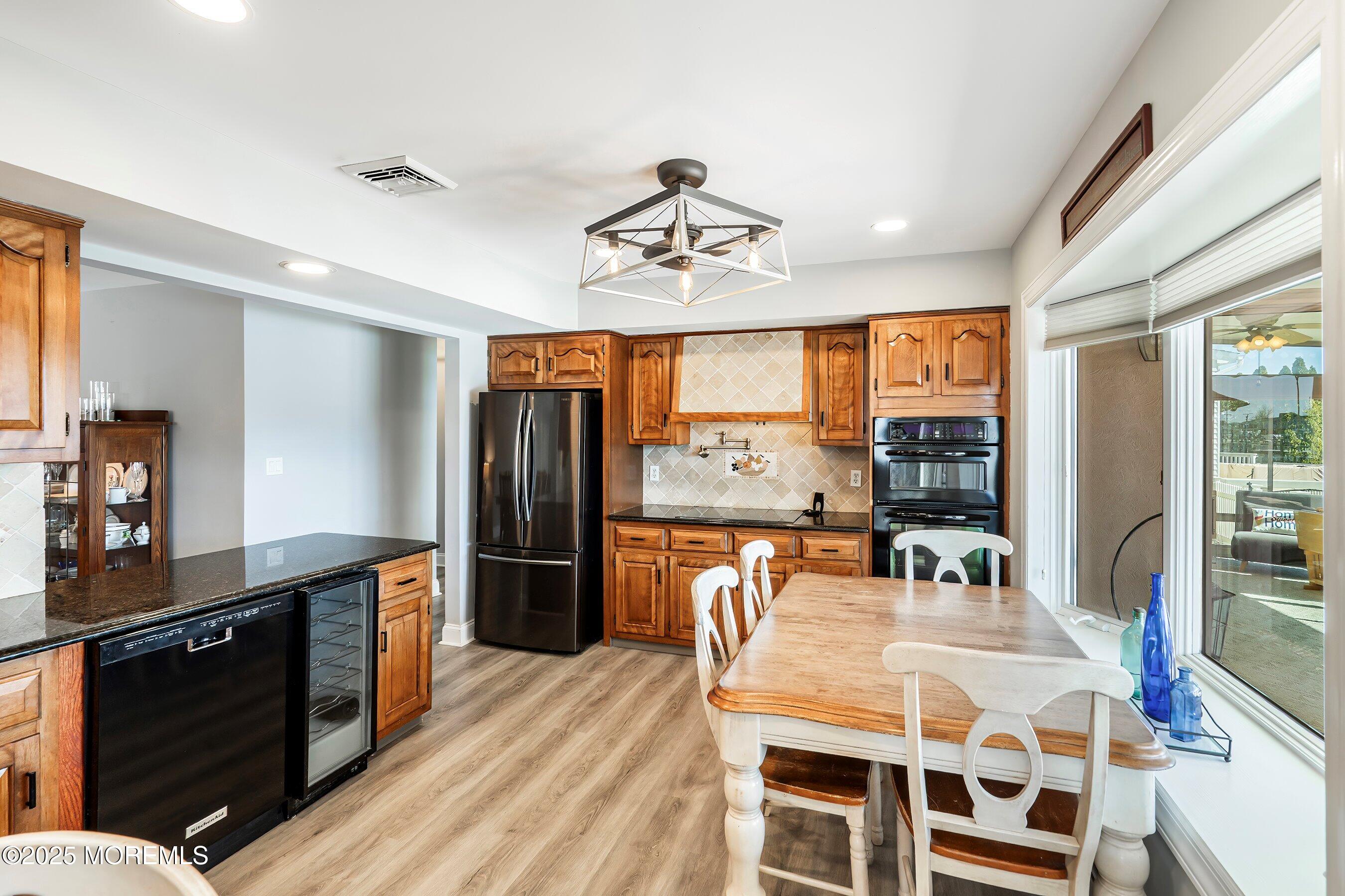 3402 Sandy Place, Toms River, New Jersey image 9