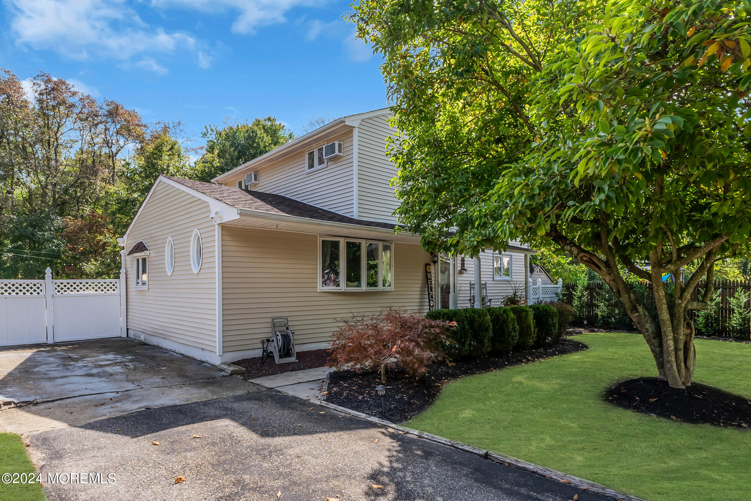 68 Howell Court, Howell, New Jersey image 4