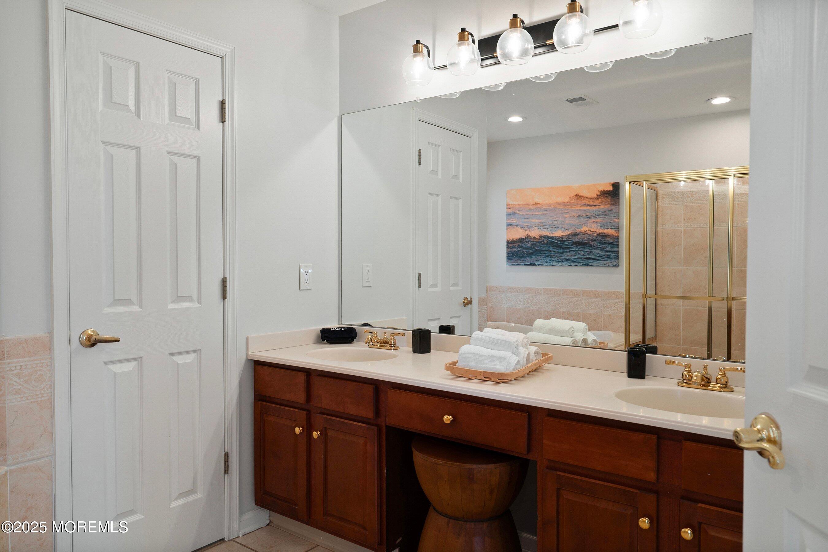 8 Jibsail Drive, Bayville, New Jersey image 42