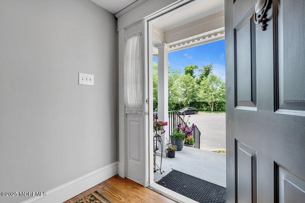 65 E River Road 28