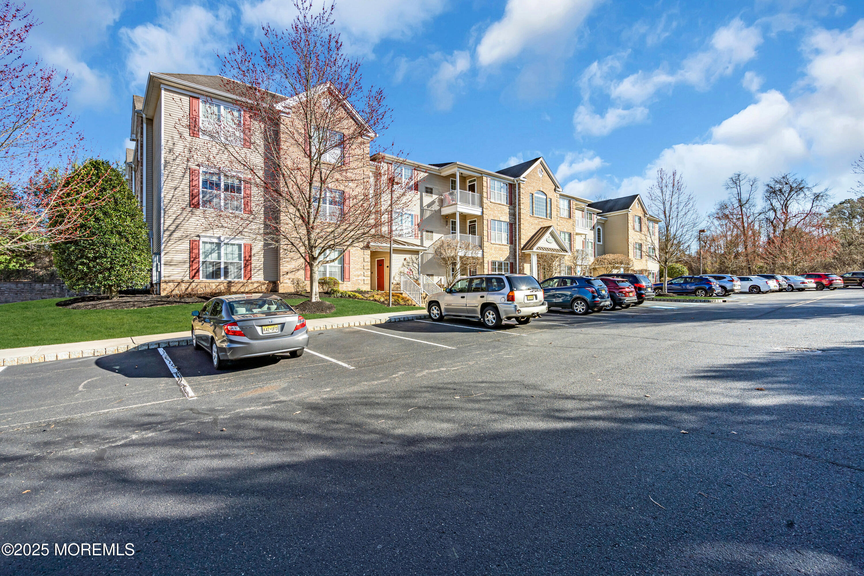 329 Sophee Lane, Lakewood, New Jersey image 17