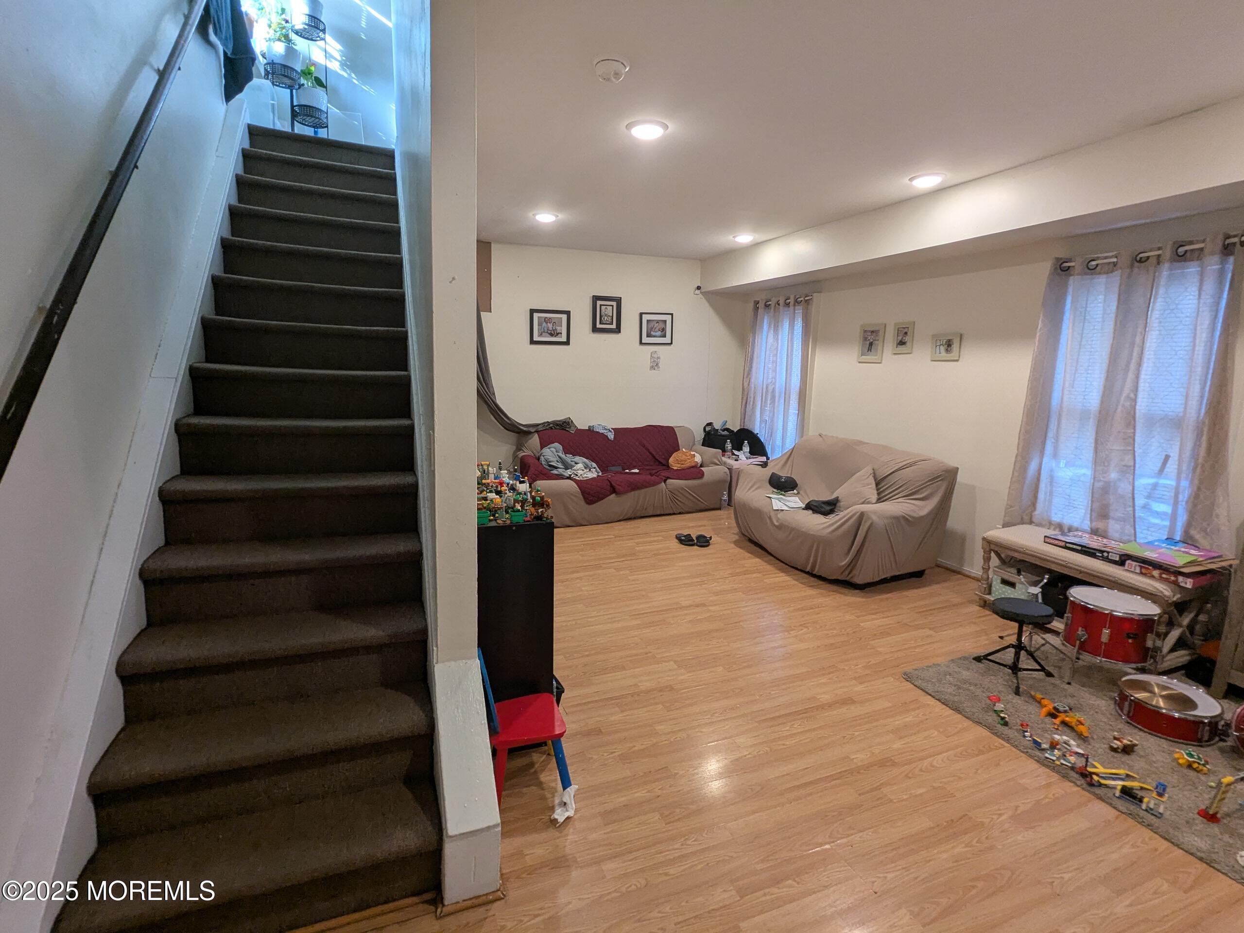 11 Hull Avenue