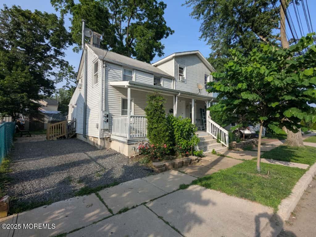 11 Hull Avenue