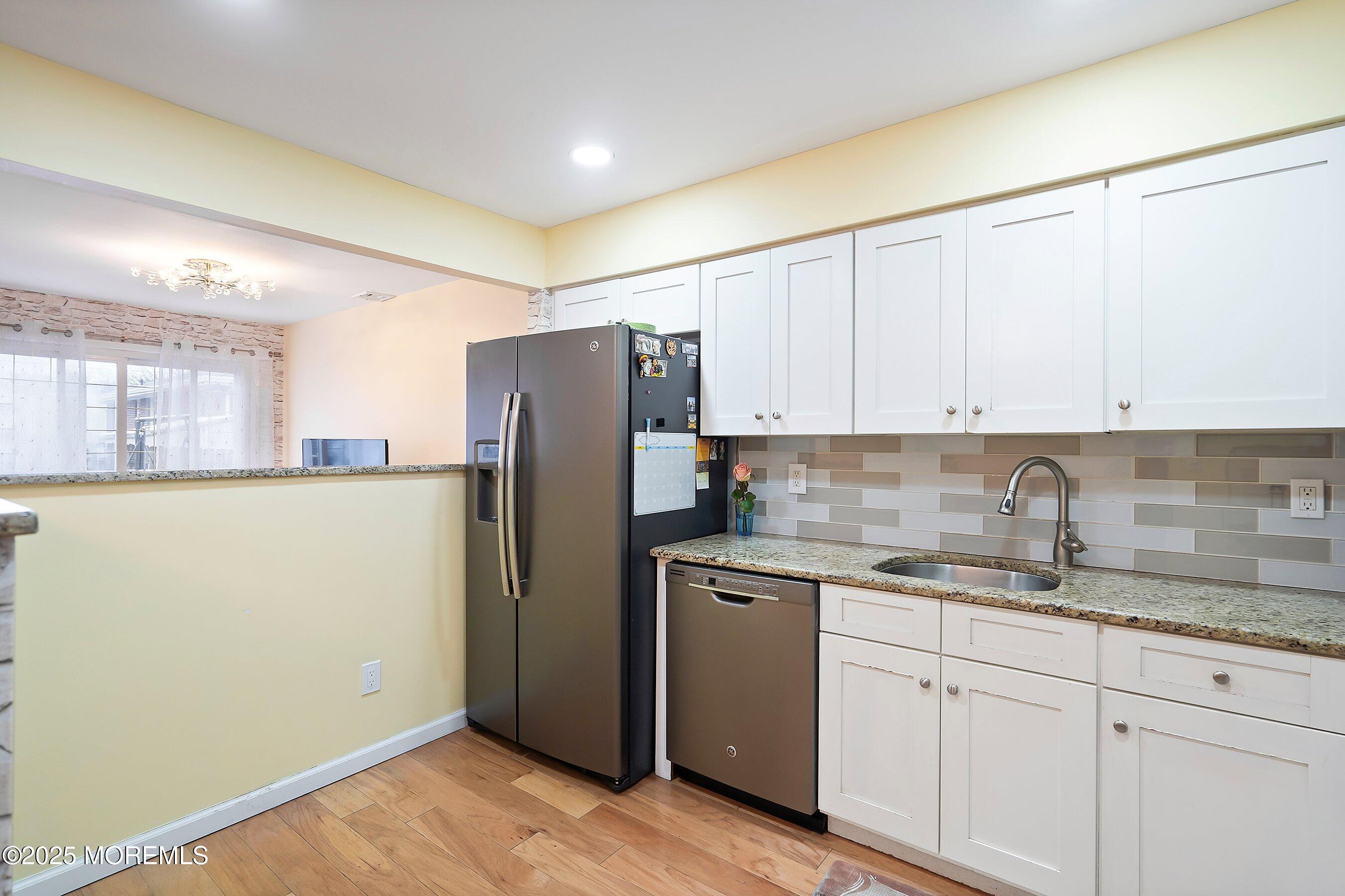 7 Staal Lane, Lodi, New Jersey image 12