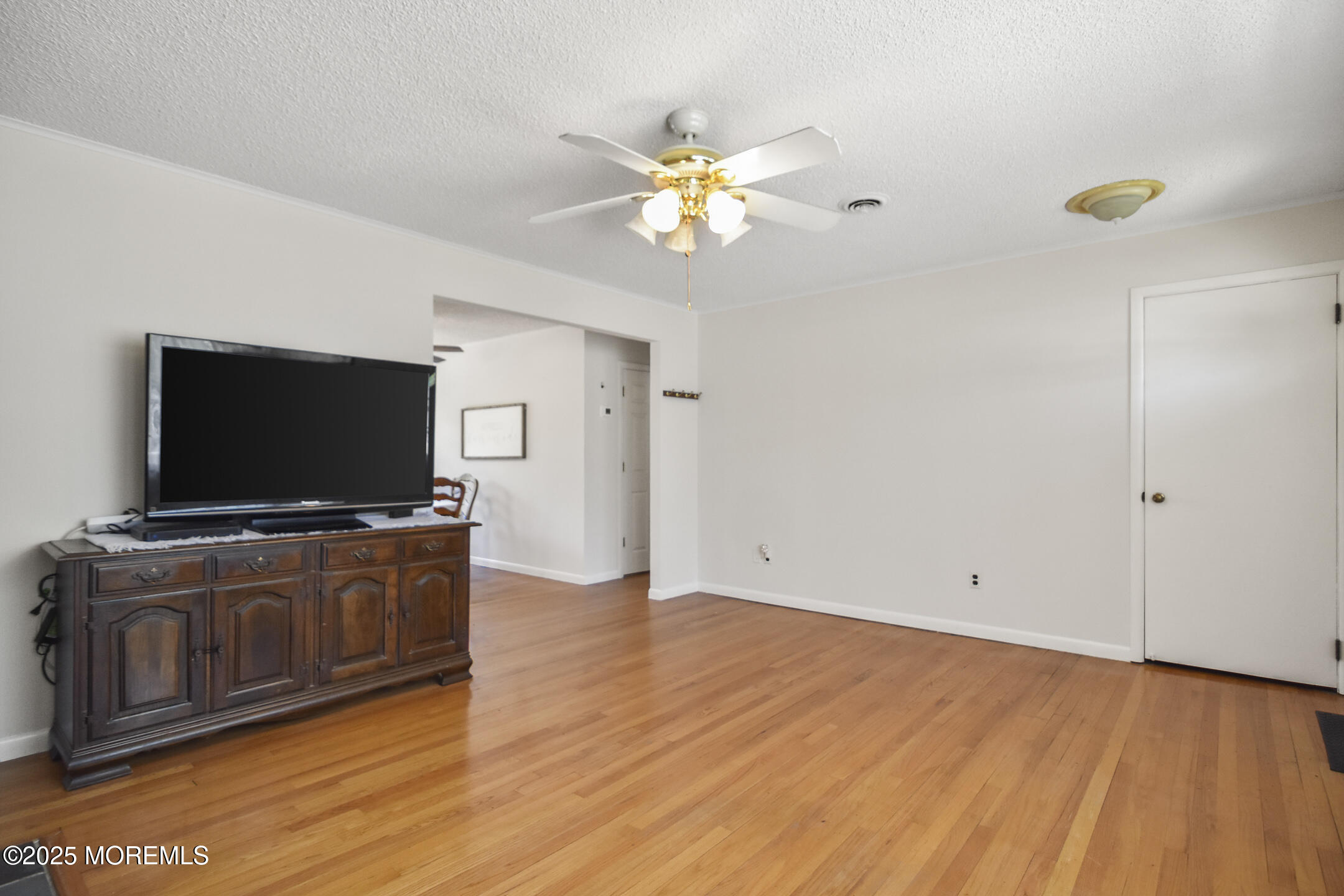653 Ship Avenue, Beachwood, New Jersey image 5