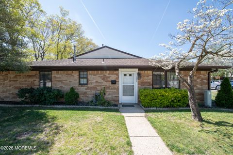 Condo For Sale - 106 Belinda Court<br/> Brick, NJ 08724