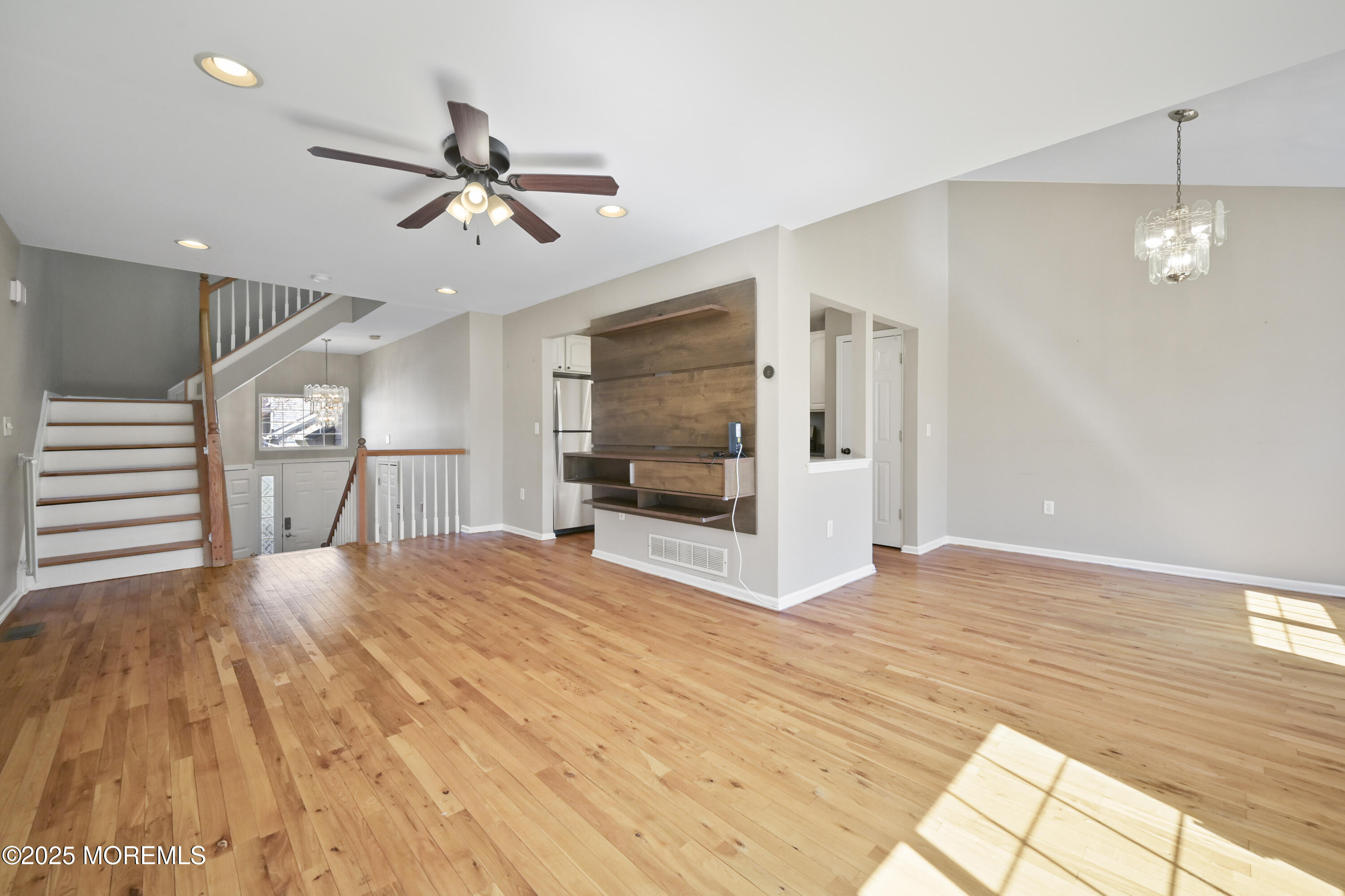 21 Capica Court, South Amboy, New Jersey image 8