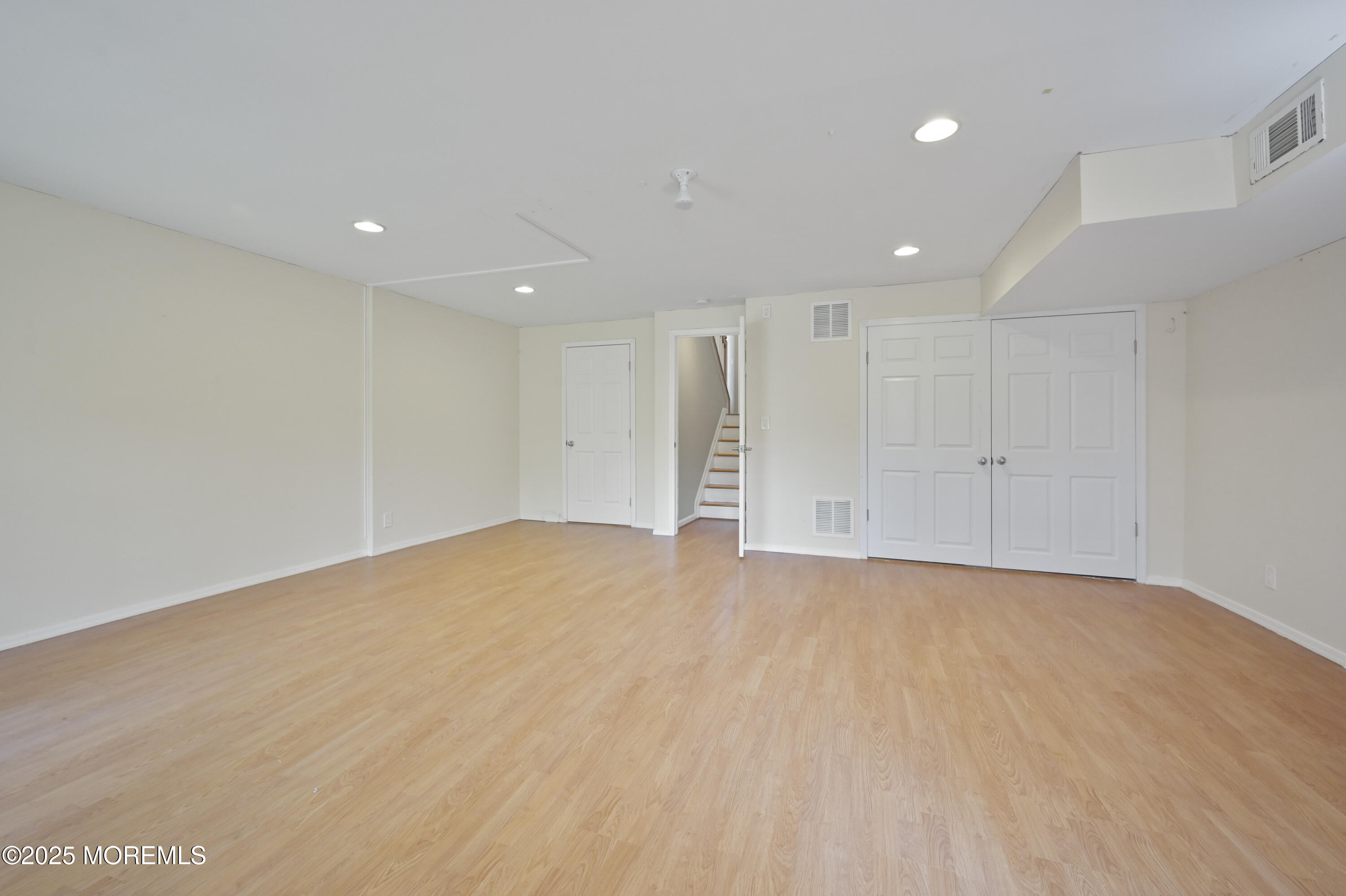 21 Capica Court, South Amboy, New Jersey image 28