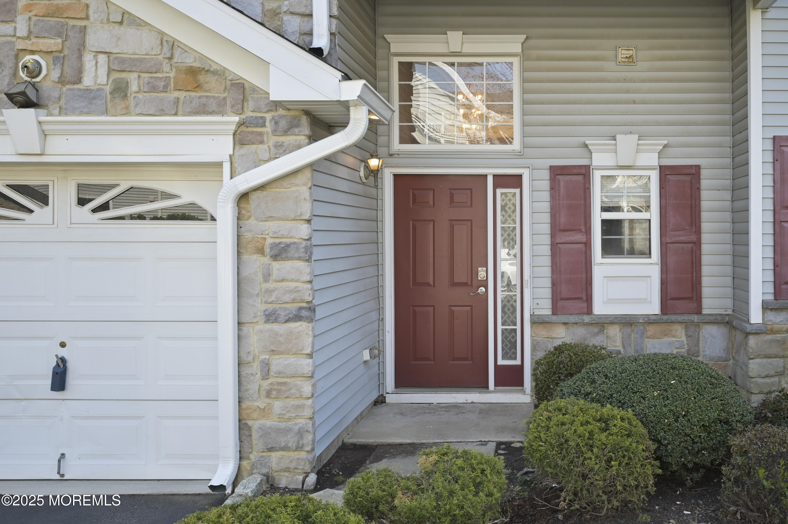 21 Capica Court, South Amboy, New Jersey image 2